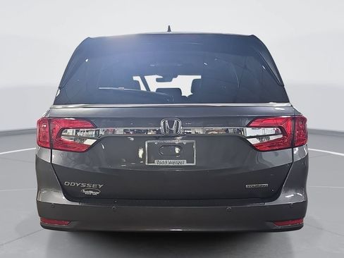 Used 2018 Honda Odyssey Touring image 5