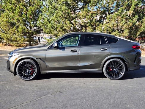 New 2026 BMW X6 xDrive40i image 2
