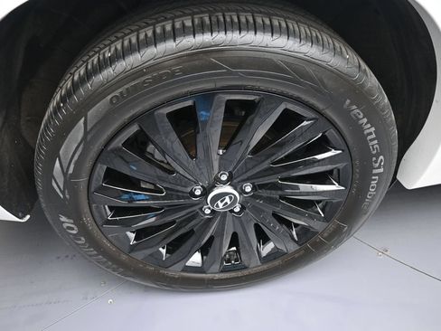 Certified 2025 Hyundai Palisade Calligraphy AWD/4WD image 12