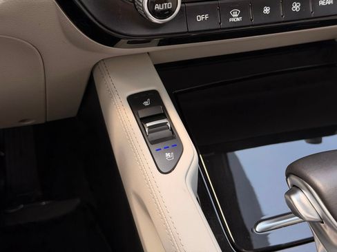 Used 2022 Kia Telluride EX FWD image 43