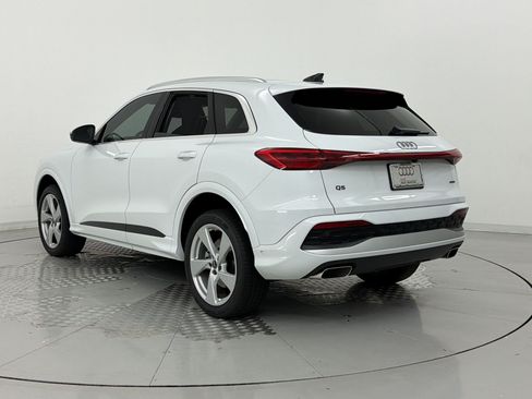 Certified 2025 Audi Q5 Premium w/ Premium Plus AWD/4WD image 3