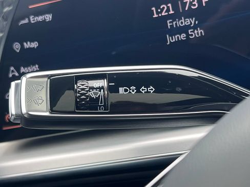 Certified 2024 Cadillac Lyriq Luxury AWD/4WD image 18