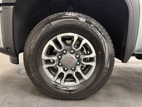 New 2026 GMC Sierra 2500 SLE w/ SLE Value Package; AWD/4WD image 6