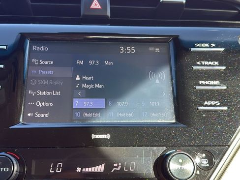 Used 2020 Toyota Camry LE w/ Carpet Mat Package image 22