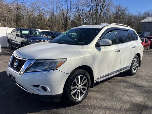 Used 2014 Nissan Pathfinder SL w/ Trailer Tow Package image 13