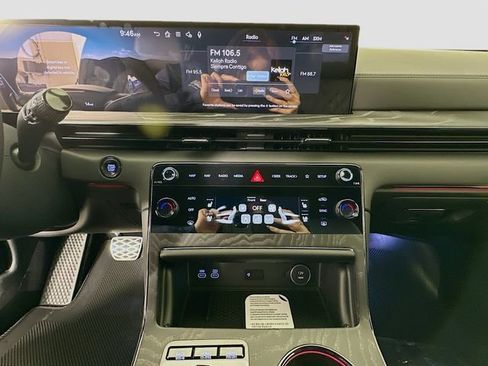 New 2026 Genesis GV80 3.5T e-SC image 11