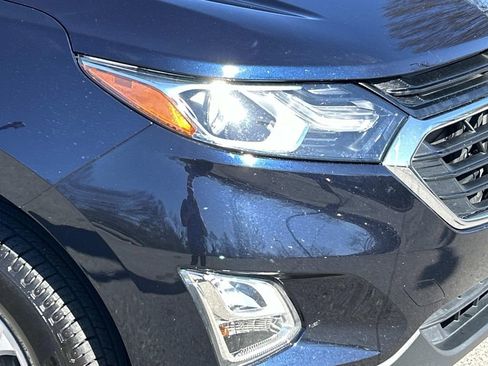 Used 2020 Chevrolet Equinox LT w/ Driver Convenience Package image 10