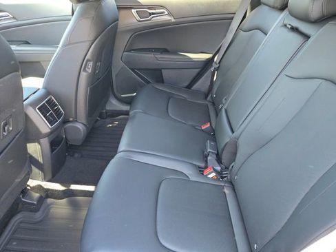 New 2026 Kia Sportage EX w/ EX Panorama Roof Package image 13