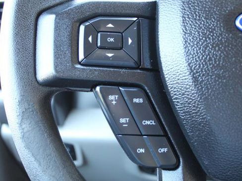 Used 2017 Ford F150 XLT w/ Trailer Tow Package image 16