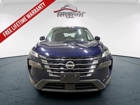Used 2025 Nissan Rogue SV FWD image 3