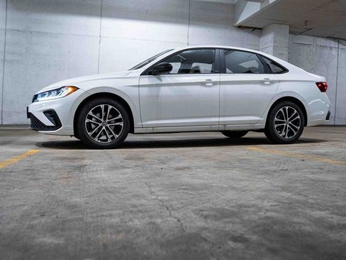 New 2026 Volkswagen Jetta Sport FWD image 3