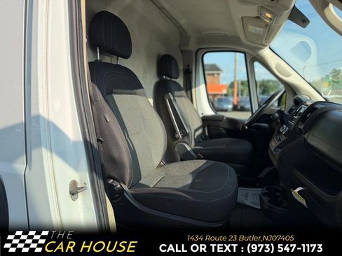 Used 2021 RAM ProMaster 2500 w/ Premium Appearance Group FWD image 21