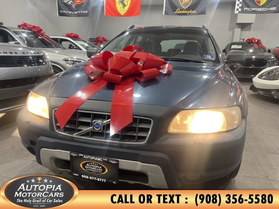 Used 2005 Volvo XC70 AWD/4WD image 1