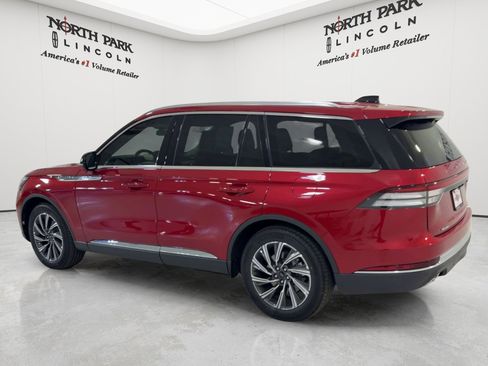 New 2026 Lincoln Aviator 2WD image 7