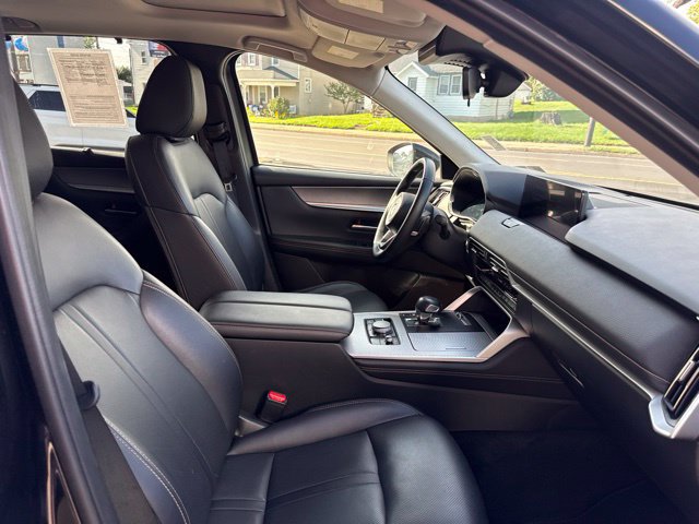 Used 2025 MAZDA CX-90 3.3 Turbo w/ Preferred Package AWD/4WD image 33