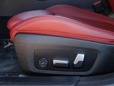 Used 2023 BMW i4 eDrive40 image 22