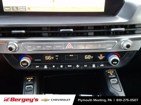 Used 2024 Kia Telluride S w/ S Sunroof Package FWD image 19