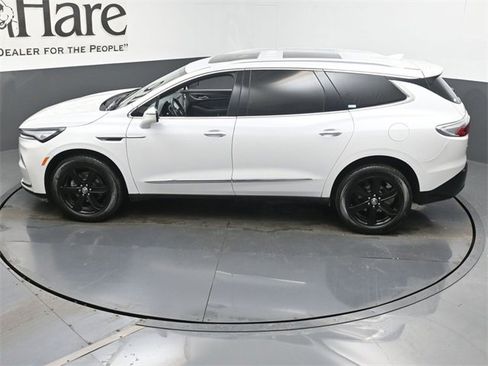 Used 2023 Buick Enclave Essence w/ Experience Buick Package image 44