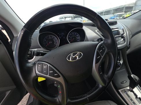 Used 2013 Hyundai Elantra Limited image 13