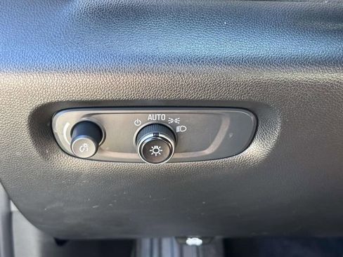 Certified 2023 Chevrolet Traverse LT w/ Rear Camera Mirror Package AWD/4WD image 25