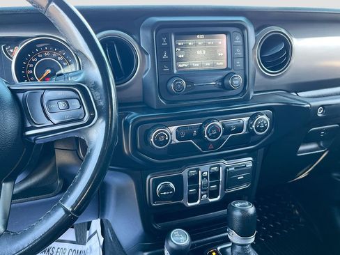 Used 2019 Jeep Wrangler Unlimited Sport S AWD/4WD image 13