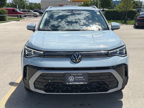 Certified 2025 Volkswagen Taos SEL AWD/4WD image 2
