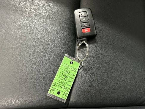 Used 2014 Toyota RAV4 Limited AWD/4WD image 12