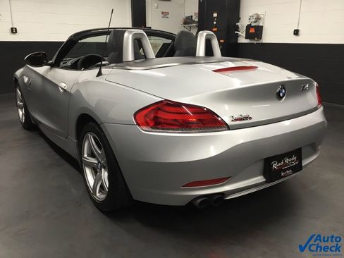 Used 2012 BMW Z4 sDrive28i image 8