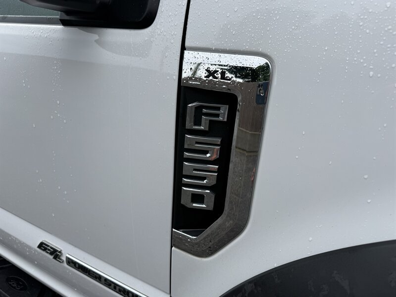 Used 2021 Ford F550 4x4 Regular Cab Super Duty image 10