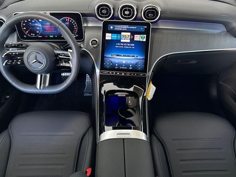 New 2025 Mercedes-Benz GLC 350e 4MATIC image 13