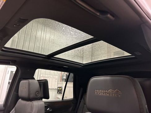 Used 2024 Chevrolet Tahoe High Country w/ Advanced Technology Package image 35