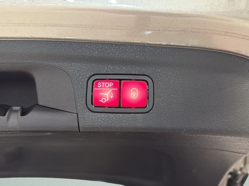 Certified 2020 Mercedes-Benz GLE 350 4MATIC image 11