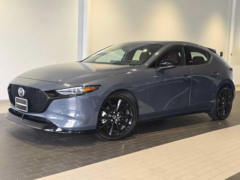 Used 2021 MAZDA MAZDA3 Hatchback w/Premium Plus Pkg AWD/4WD image 1