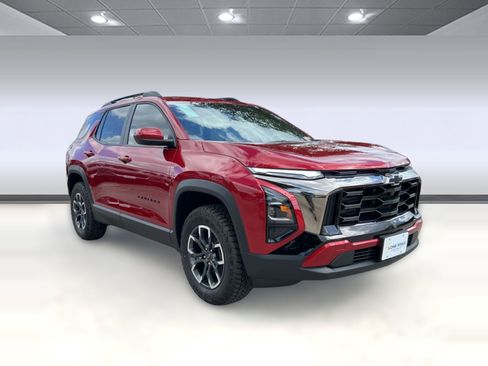 New 2026 Chevrolet Equinox ACTIV w/ Convenience Package III FWD image 7