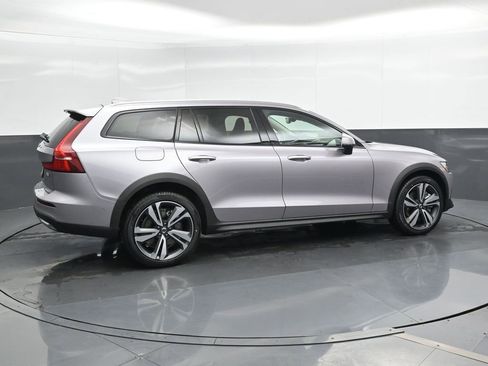 New 2026 Volvo V60 B5 Cross Country Plus w/ Climate Package image 2