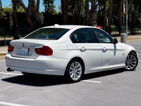 Used 2009 BMW 328i Sedan RWD image 5