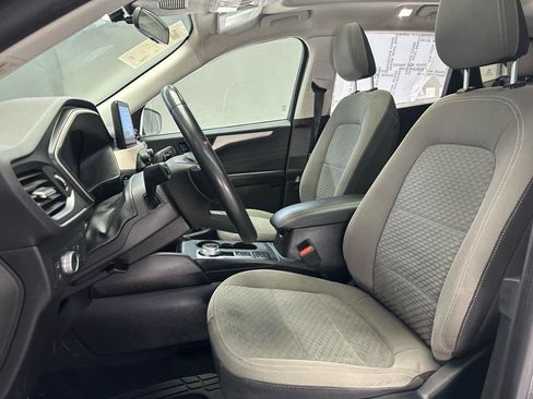 Used 2022 Ford Escape SE w/ SE Sport Appearance Package FWD image 15