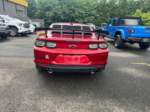 Used 2023 Chevrolet Camaro SS RWD image 5