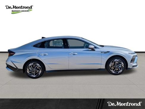 New 2026 Hyundai Sonata SEL FWD image 4