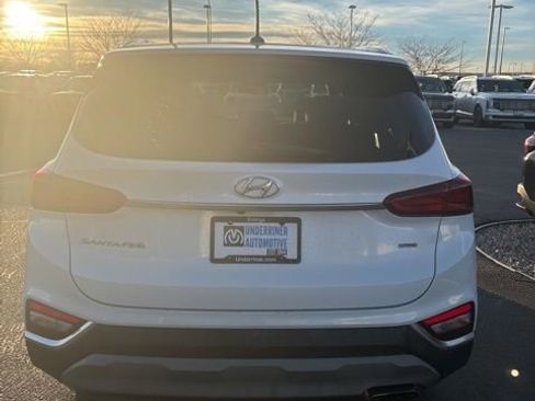 Used 2019 Hyundai Santa Fe SE image 3