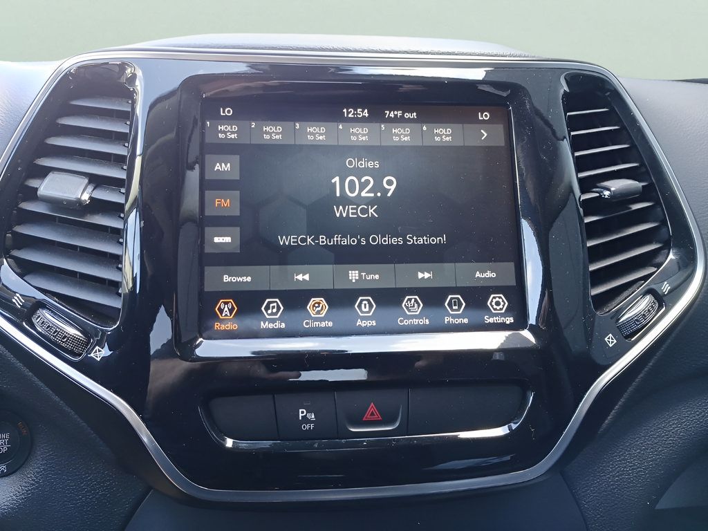 Used 2020 Jeep Cherokee Limited AWD/4WD image 15