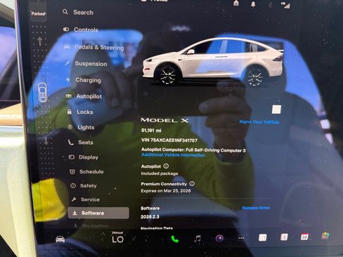 Used 2022 Tesla Model X image 16