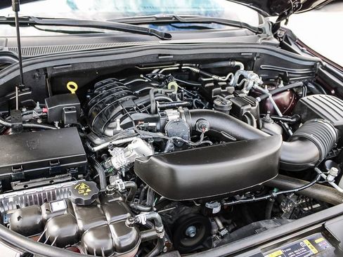 Used 2025 Dodge Durango GT AWD/4WD image 26