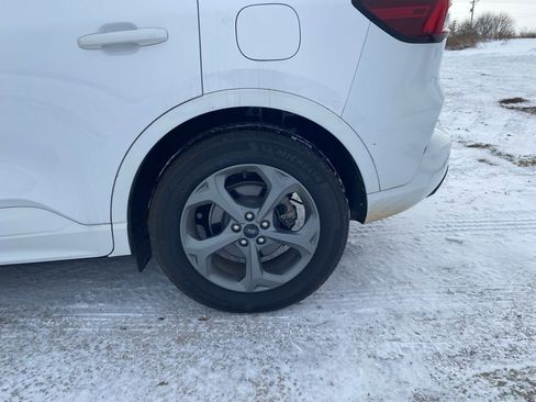 Used 2023 Ford Escape ST-Line image 14