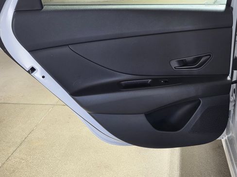 Certified 2025 Hyundai Elantra Sport FWD image 10