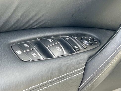 Used 2019 Nissan Armada Platinum w/ Captain's Chairs Package image 20