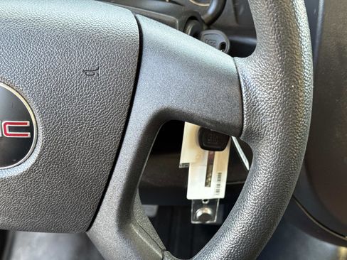 Used 2024 GMC Savana 2500 w/ Driver Convenience Package image 8