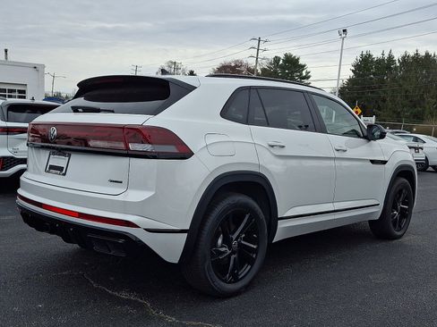 New 2026 Volkswagen Atlas Cross Sport SEL R-Line AWD/4WD image 4