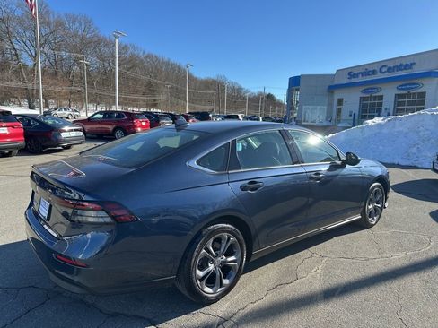 Used 2023 Honda Accord EX image 5