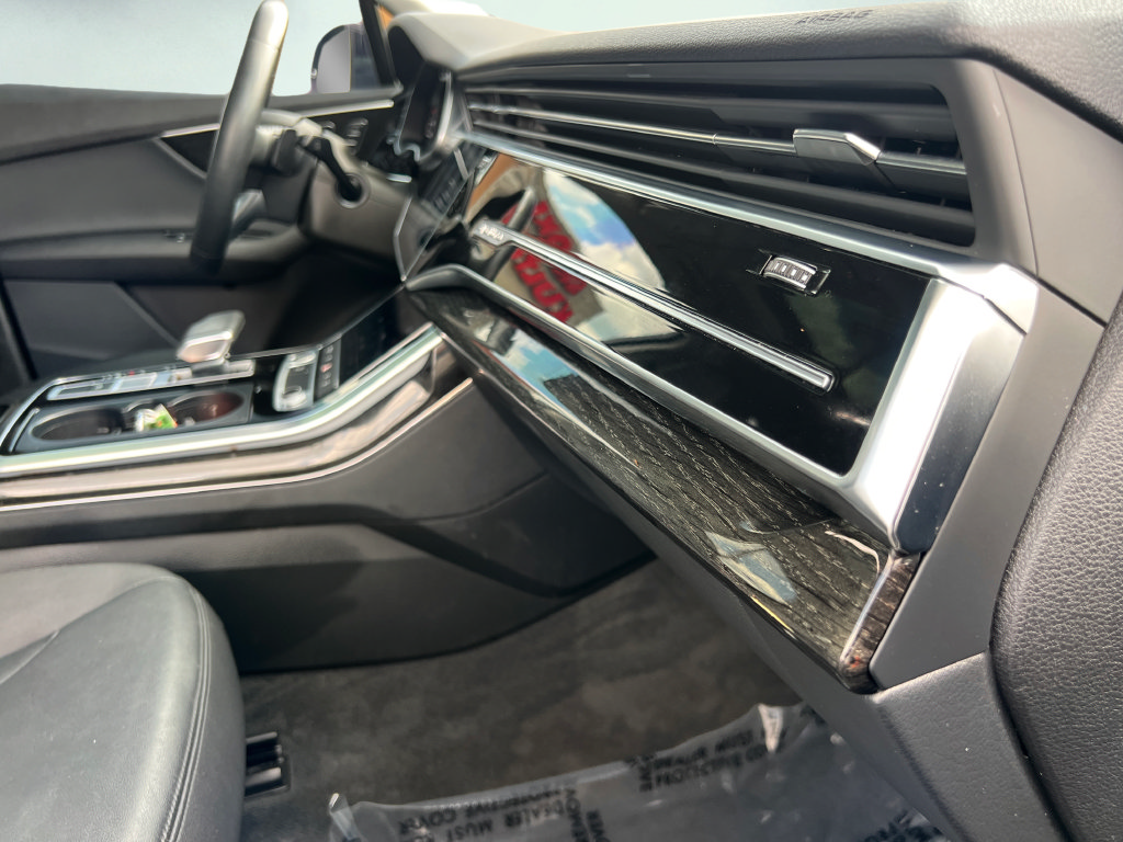 Used 2022 Audi Q7 3.0T Premium Plus AWD/4WD image 33